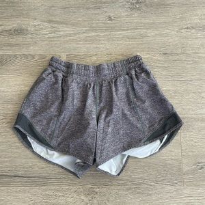 Lululemon Hotty Hot Short Gray